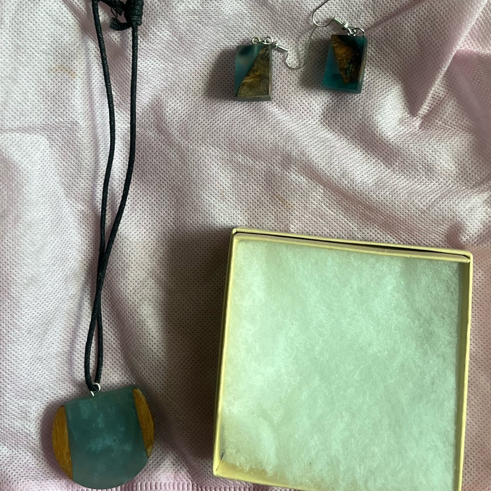 Necklace and earrings